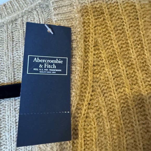 Abercrombie & Fitch Mocha Cardigan Size Small NWT - Picture 9 of 15